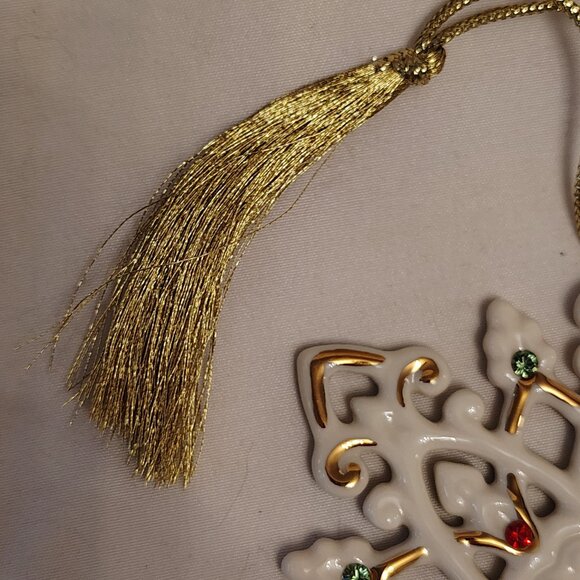 LENOX American By Design 2012 China Snowflake Ornament - Picture 10 of 10